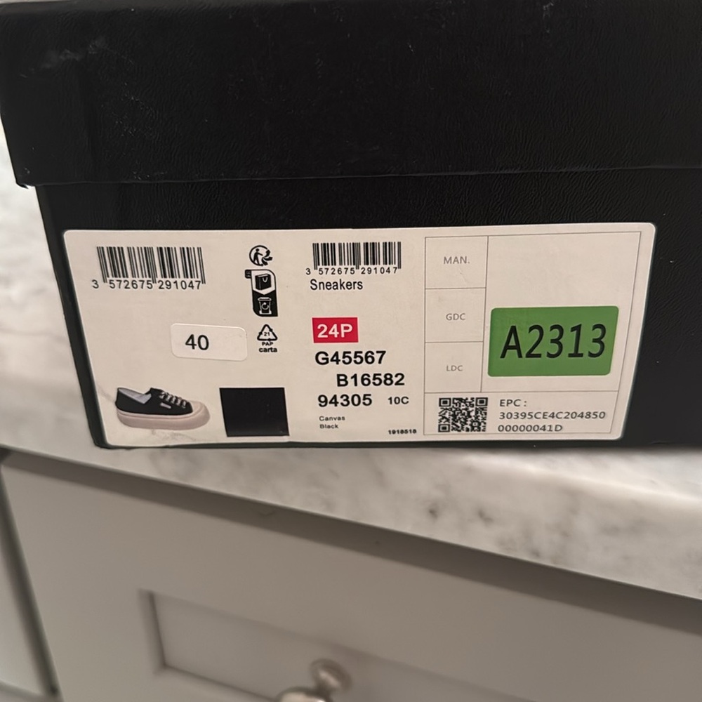 Chanel Black and White Women's Sneakers - Picture 11 of 11